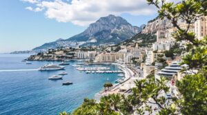 distance entre monaco et cannes